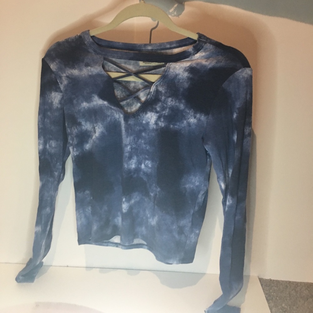 Long Sleeve Blue and White Tie Dye Lace Up Shirt